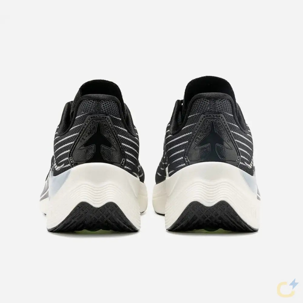Tênis de Corrida Dash Drive Starlo Sport
